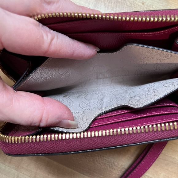 Michael Kors Jet Set Wrislet Wallet - Picture 6 of 7